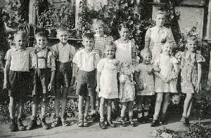 OK_1939_02_Personen_Kreisstrasse_Schule_keine_000735_BNR104.jpg