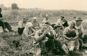 OK_1960_02_Personen_Umgebung_Landwirtschaft_Arbeit_003112_BNR198.jpg