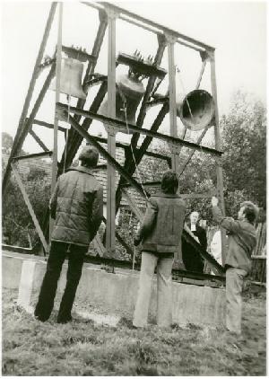 OK_1980_06_Personen_Pfarrgasse_Kirche_Einweihung_001963_BNR179.jpg