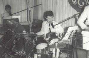OK_1985_02_Personen_Kreisstrasse_Kirmes_Musikkapelle_192793_BNR237.jpg