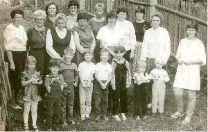 OK_1986_06_Personen_Kreisstrasse_Kindergarten_keine_1362061614_BNR271.jpg